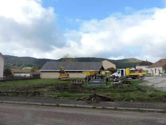 Les travaux de terrassement pour la construction du restaurant scolaire ont débuté