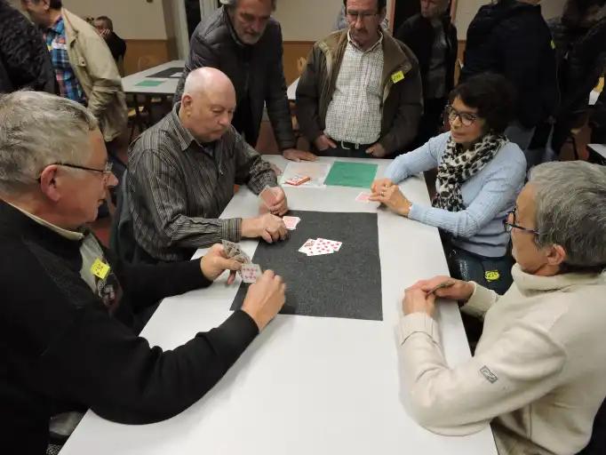 44 doublettes au concours de belote organisé par l'association de l'école