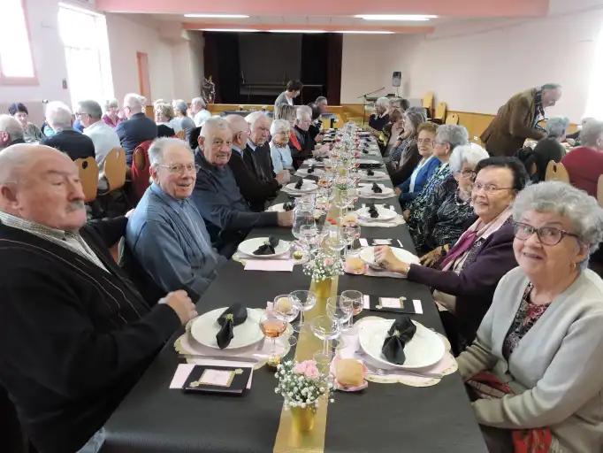 64 aînés se retrouvent pour le traditionnel banquet