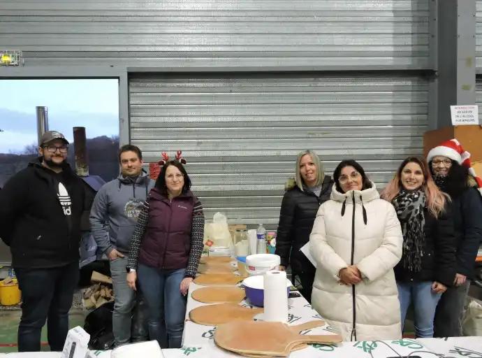 175 sapins vendus au profit de l'association de l'école