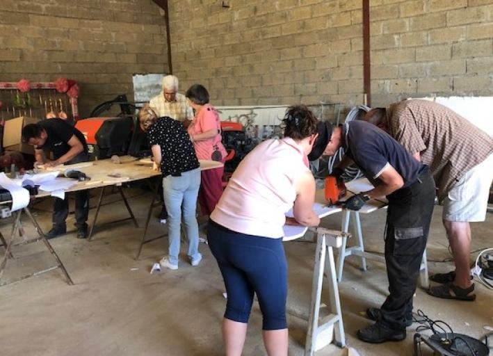 La fabrication des décors de Noël a débuté