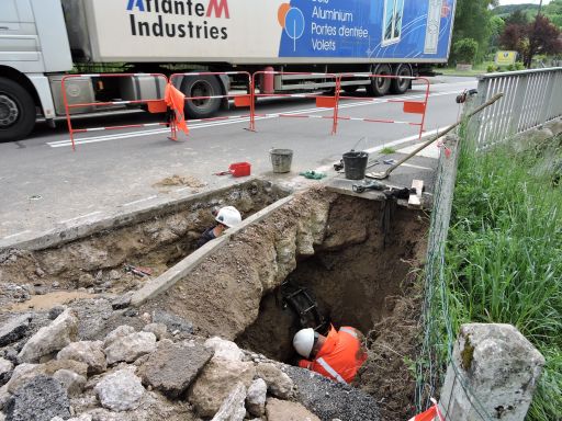 Réparation d'une fuite sur la conduite d'eau qui vient du Rançon