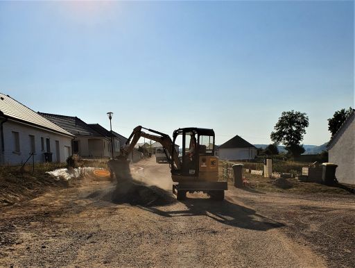 Début des travaux de finition de la voierie au lotissement de la Croix Jeangoux tranche 2